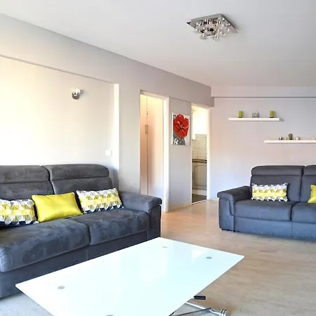 Апартаменти Coeur De Juan Les Pins *